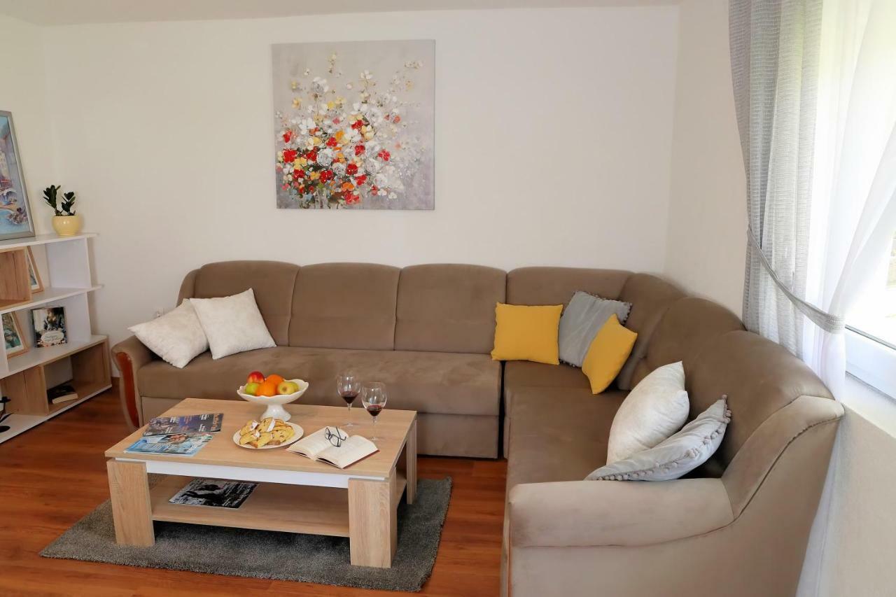 Apartman Sofia Otočac Dış mekan fotoğraf